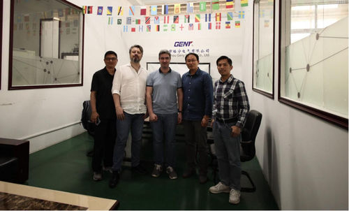 Últimas notícias da empresa sobre Bem-vindos clientes da Bulgária para visitar a nossa fábrica GENY ITC EnterPrice Ltd. visita a fábrica GENY e expressa satisfação com os seus produtos