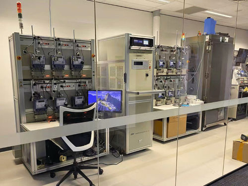 Últimas notícias da empresa sobre GENY entrega banco de teste de medidor de energia de 3 fases de alto desempenho ao centro de pesquisa e desenvolvimento da EDMI Brisbane, impulsionando a colaboração global